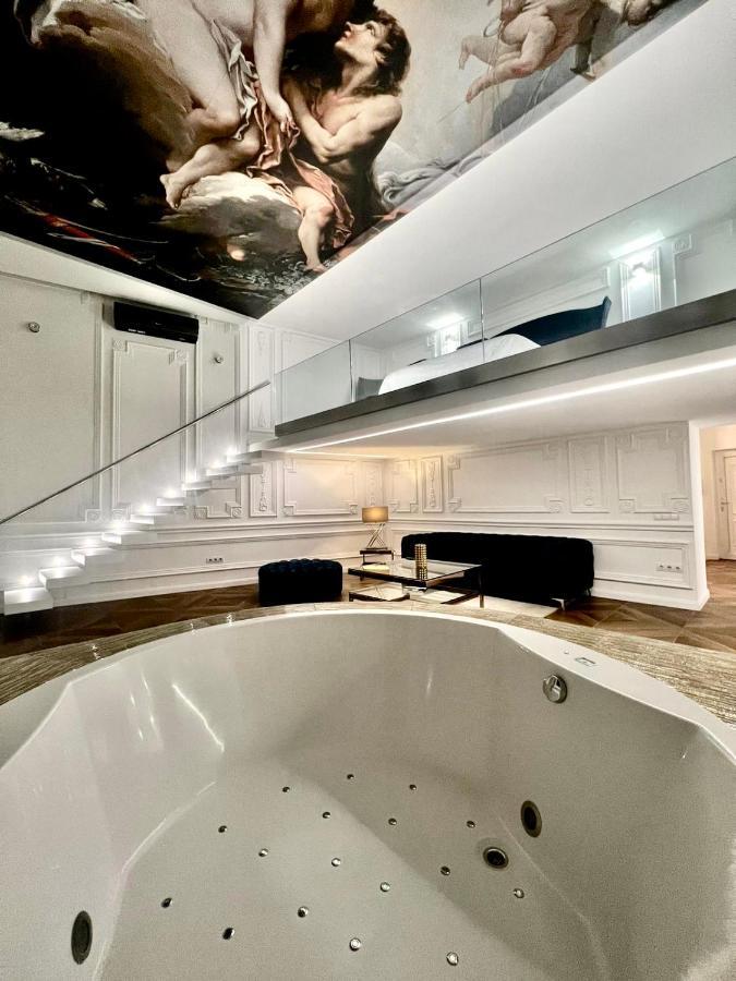Ferienwohnung Vip Jacuzzi Luxury Budapest Exterior foto